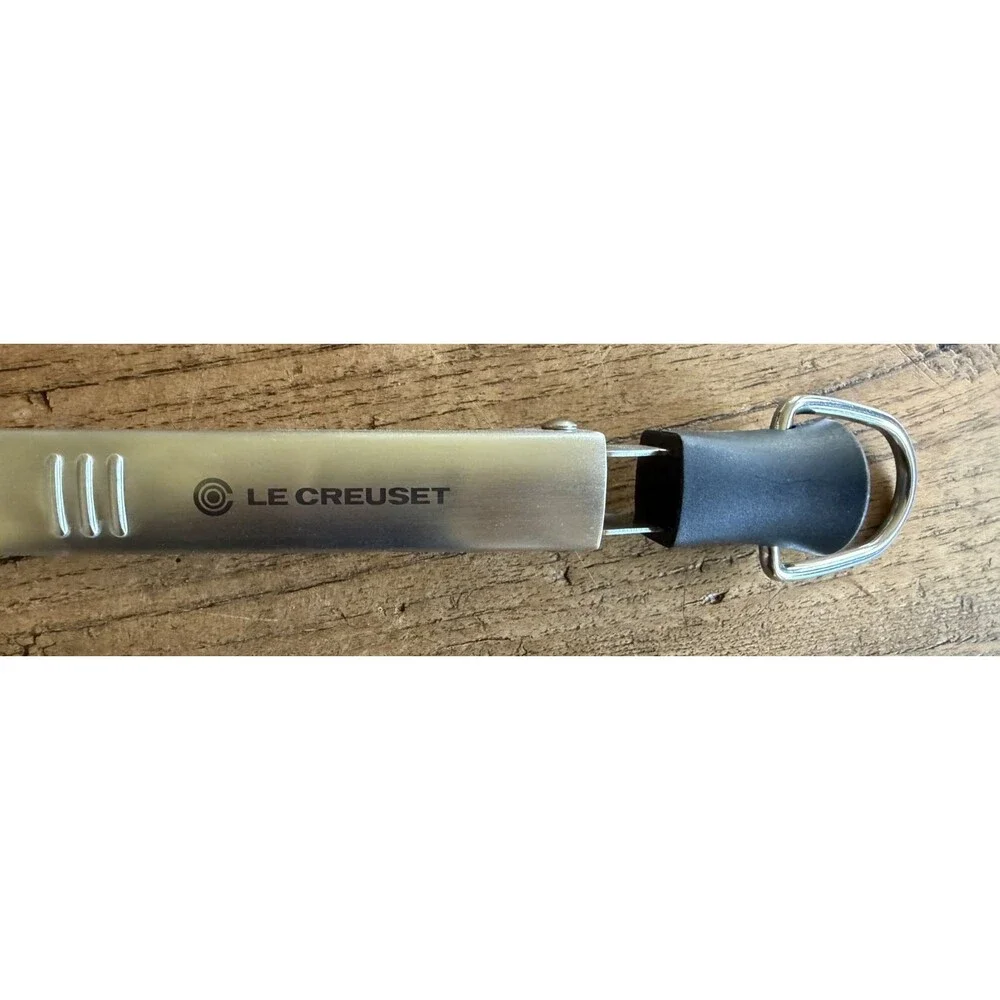 Le Creuset Revolution Stainless Steel Locking Tongs 13.8 in NEW NWT